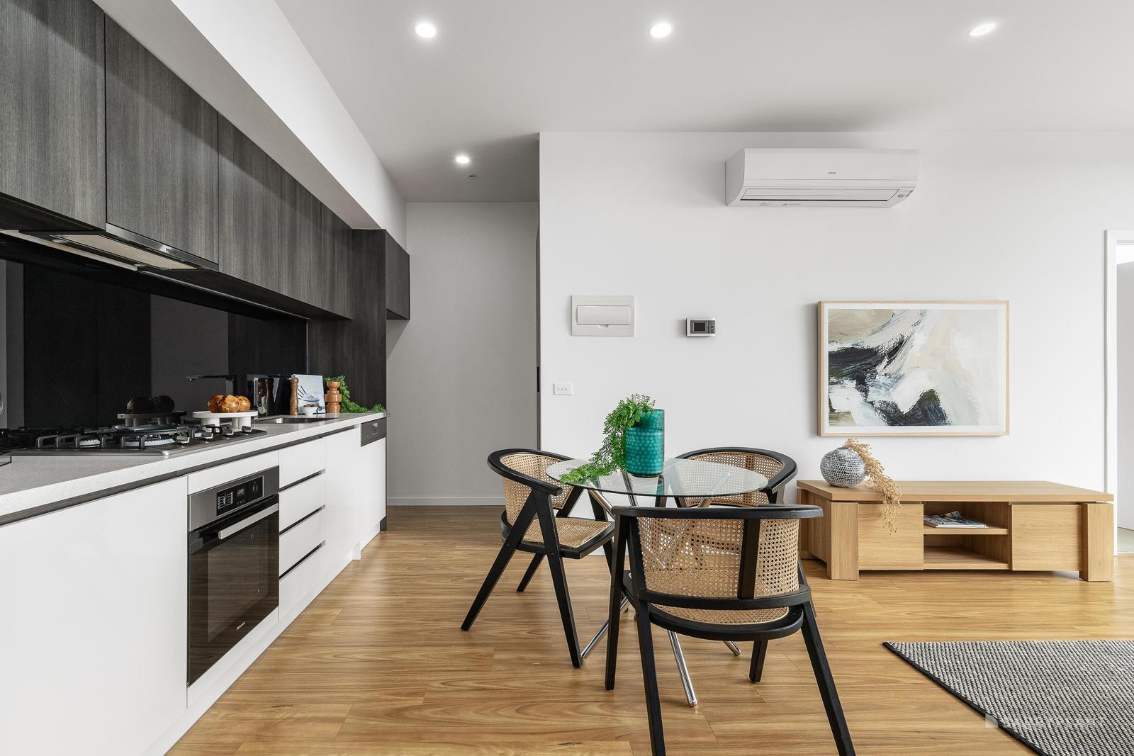 402/5 Red Hill Terrace, Doncaster East, VIC 3109, Doncaster East - Thumbnail 2
