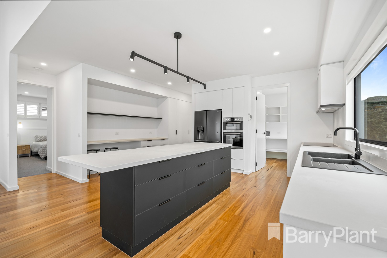 402 Sherrard Street, Black Hill, VIC 3350, Black Hill - Thumbnail 3