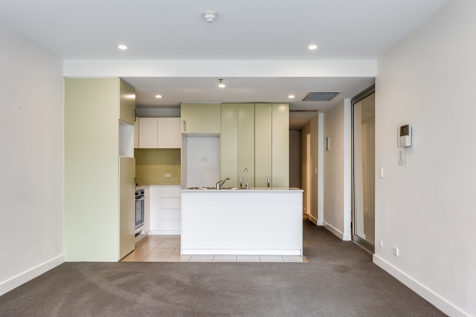 404/25 Colley TerraceGlenelg, SA 5045  - Leased, Glenelg - Thumbnail 4