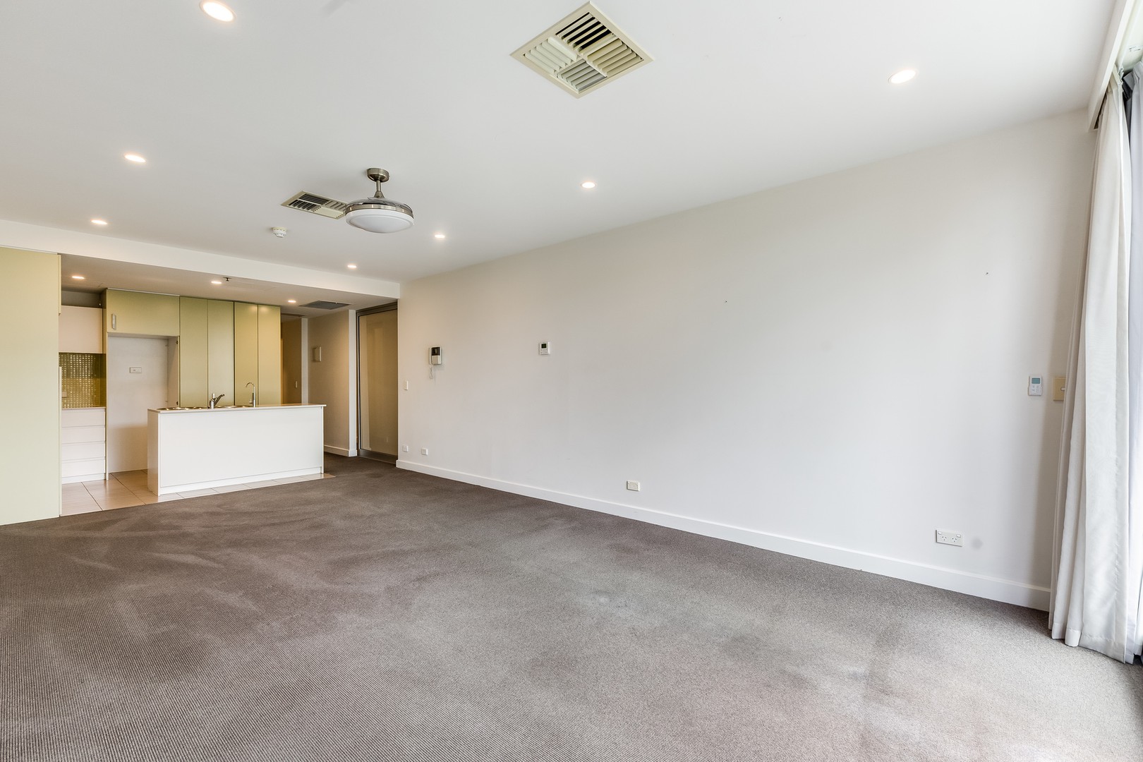 404/25 Colley TerraceGlenelg, SA 5045  - Leased, Glenelg - Thumbnail 5