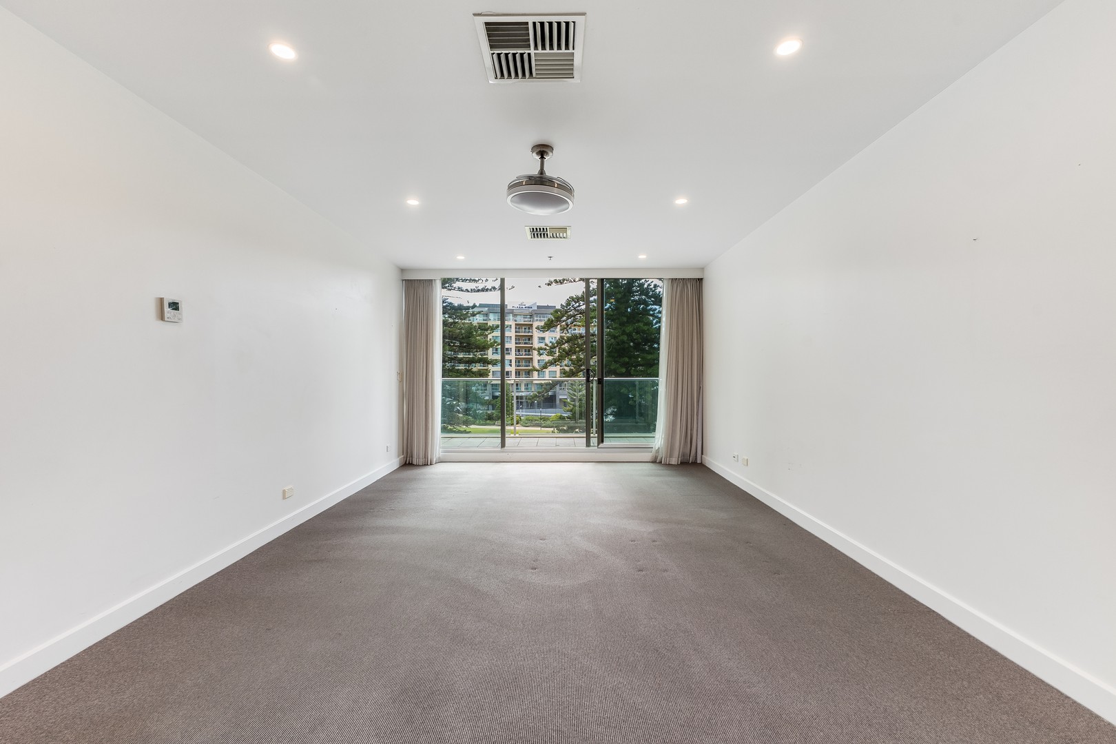 404/25 Colley TerraceGlenelg, SA 5045  - Leased, Glenelg - Thumbnail 7