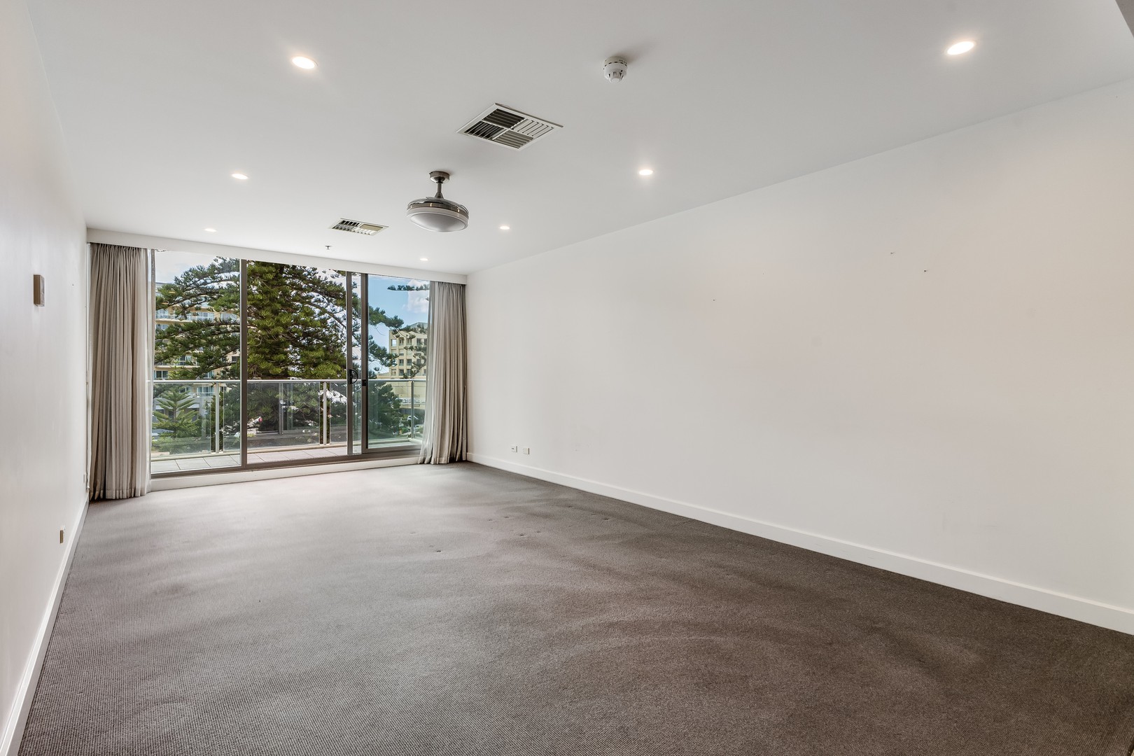 404/25 Colley TerraceGlenelg, SA 5045  - Leased, Glenelg - Thumbnail 8