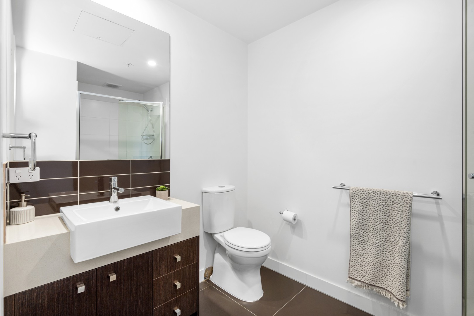 405/8 Gheringhap Street, Geelong, VIC 3220, Geelong - Thumbnail 6