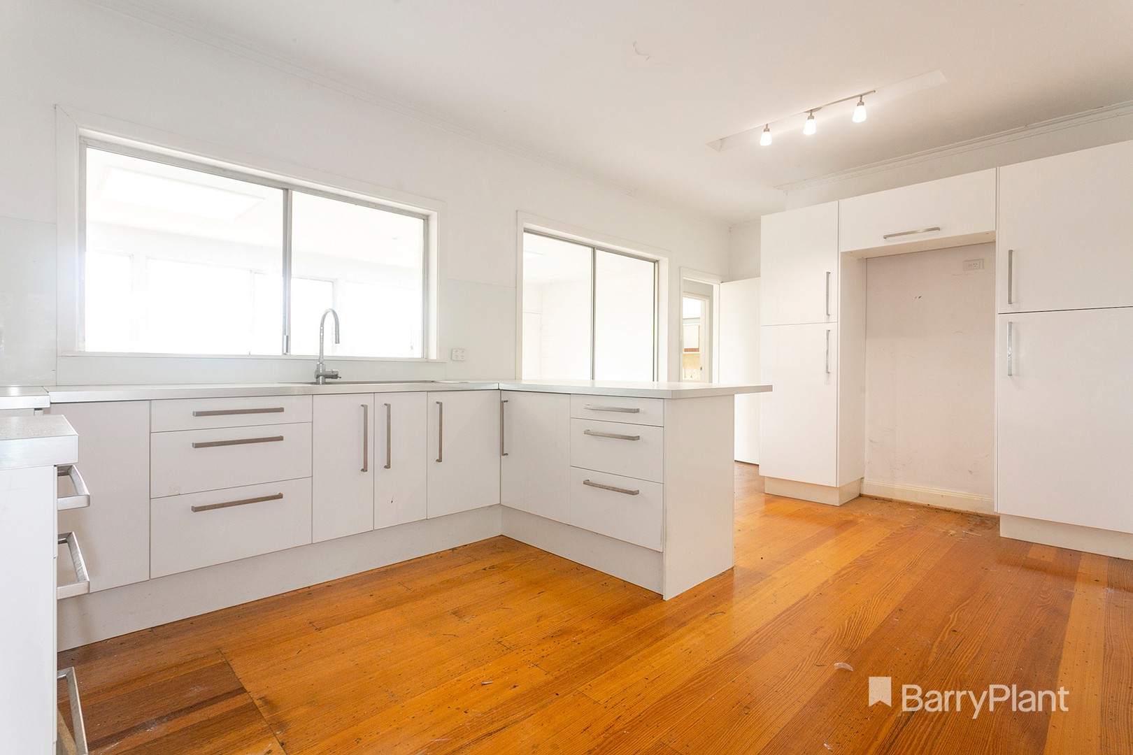 405 Brown Road, Officer, VIC 3809, Officer - Thumbnail 3