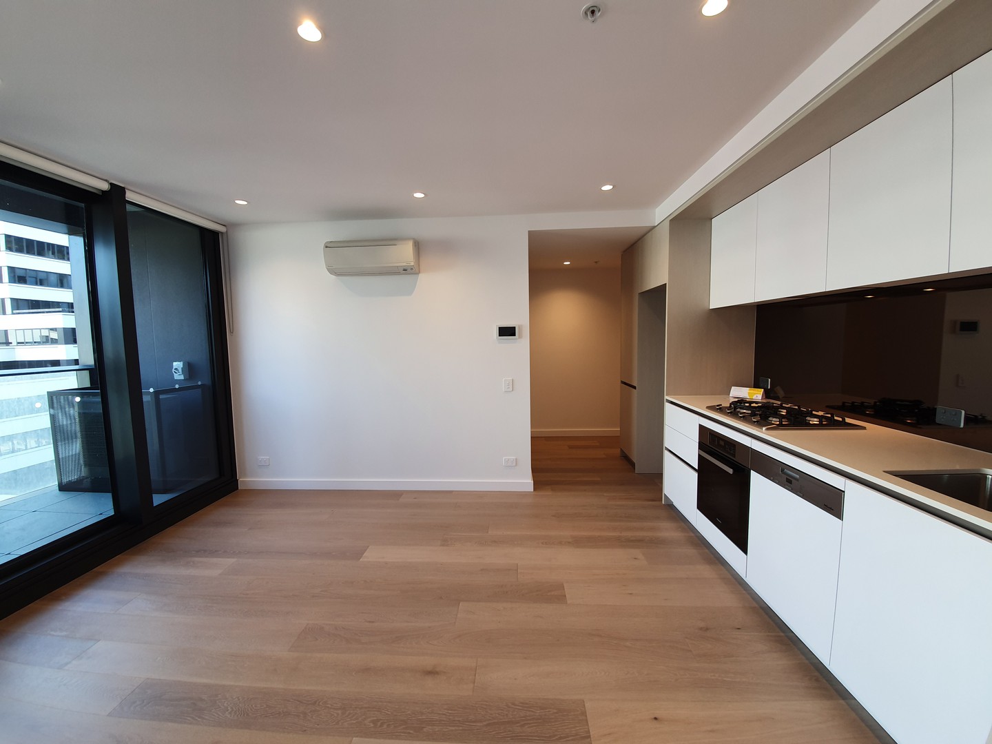 407/628 FLINDERS Street, Docklands, VIC 3008, Docklands - Thumbnail 2