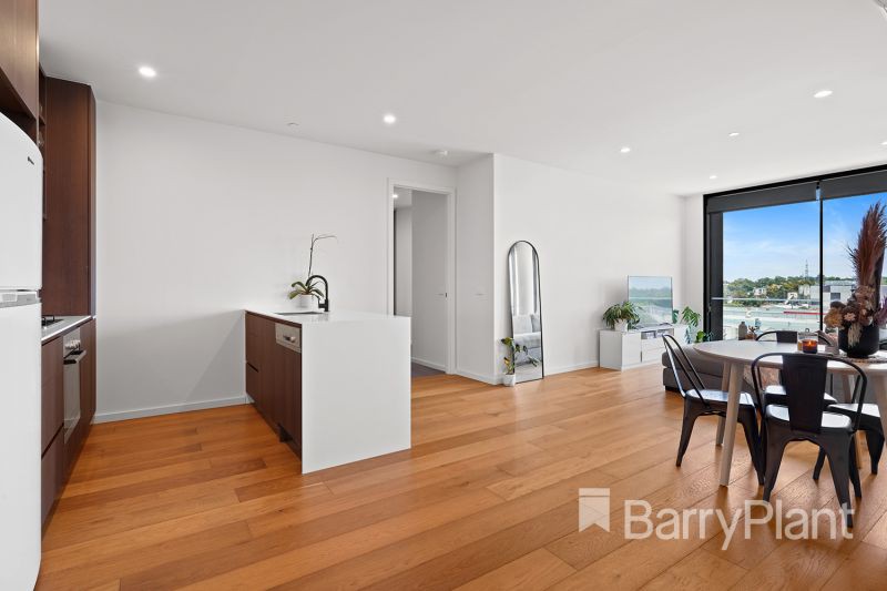 407/92 MAROONDAH Highway, Ringwood, VIC 3134, Ringwood - Thumbnail 2
