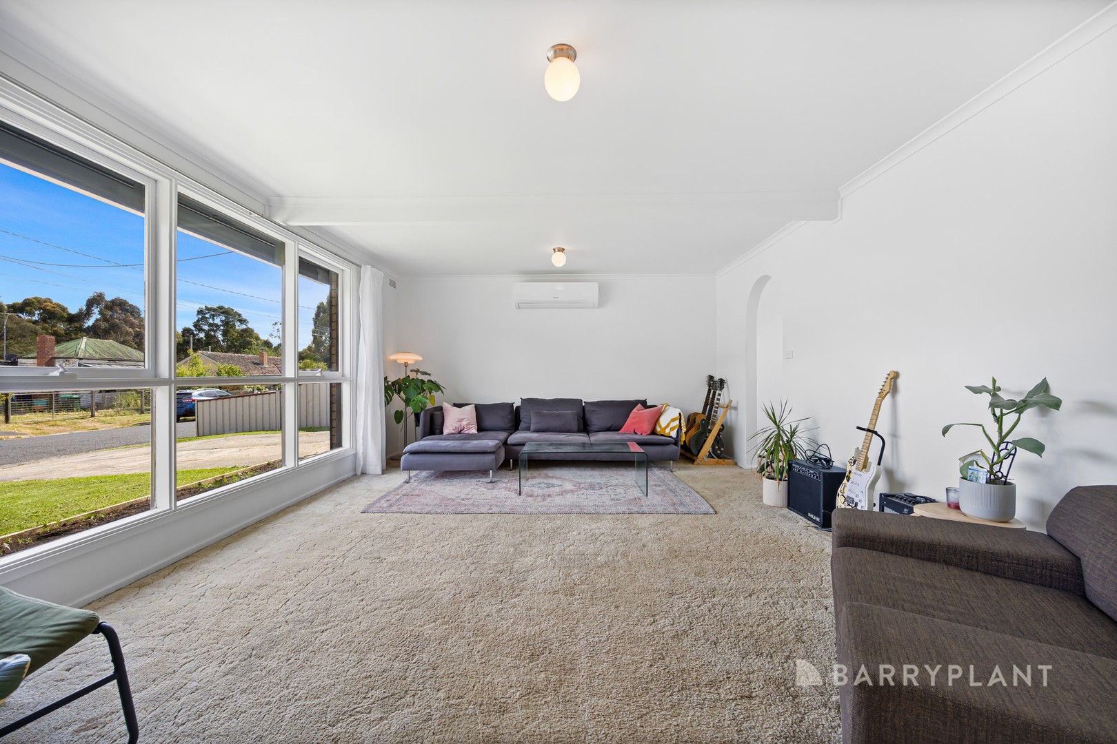 408 Finch St, Ballarat East, VIC 3350 - Thumbnail 2 - 19/06/2025