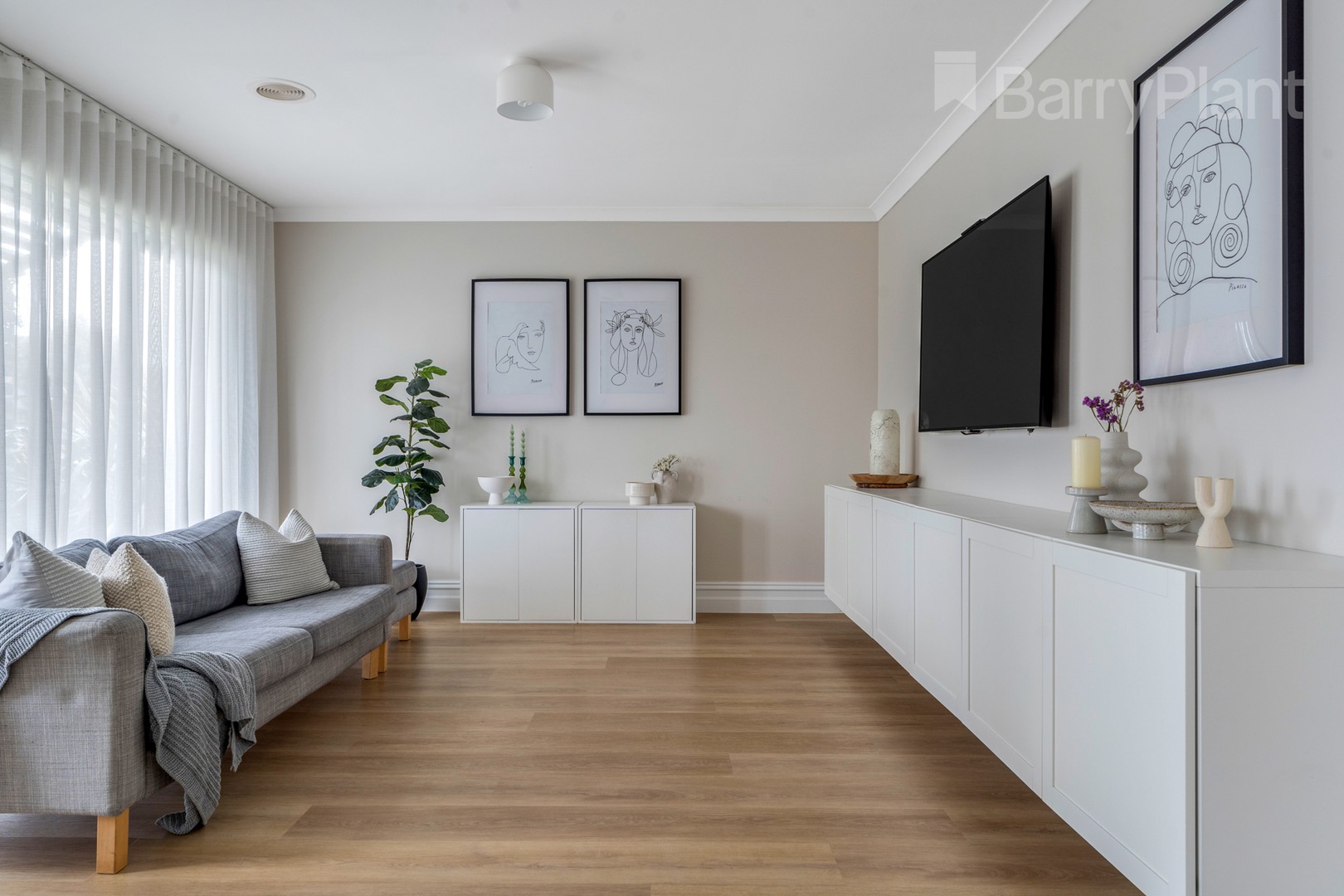 408 Grand Boulevard, Craigieburn, VIC 3064, Craigieburn - Thumbnail 3