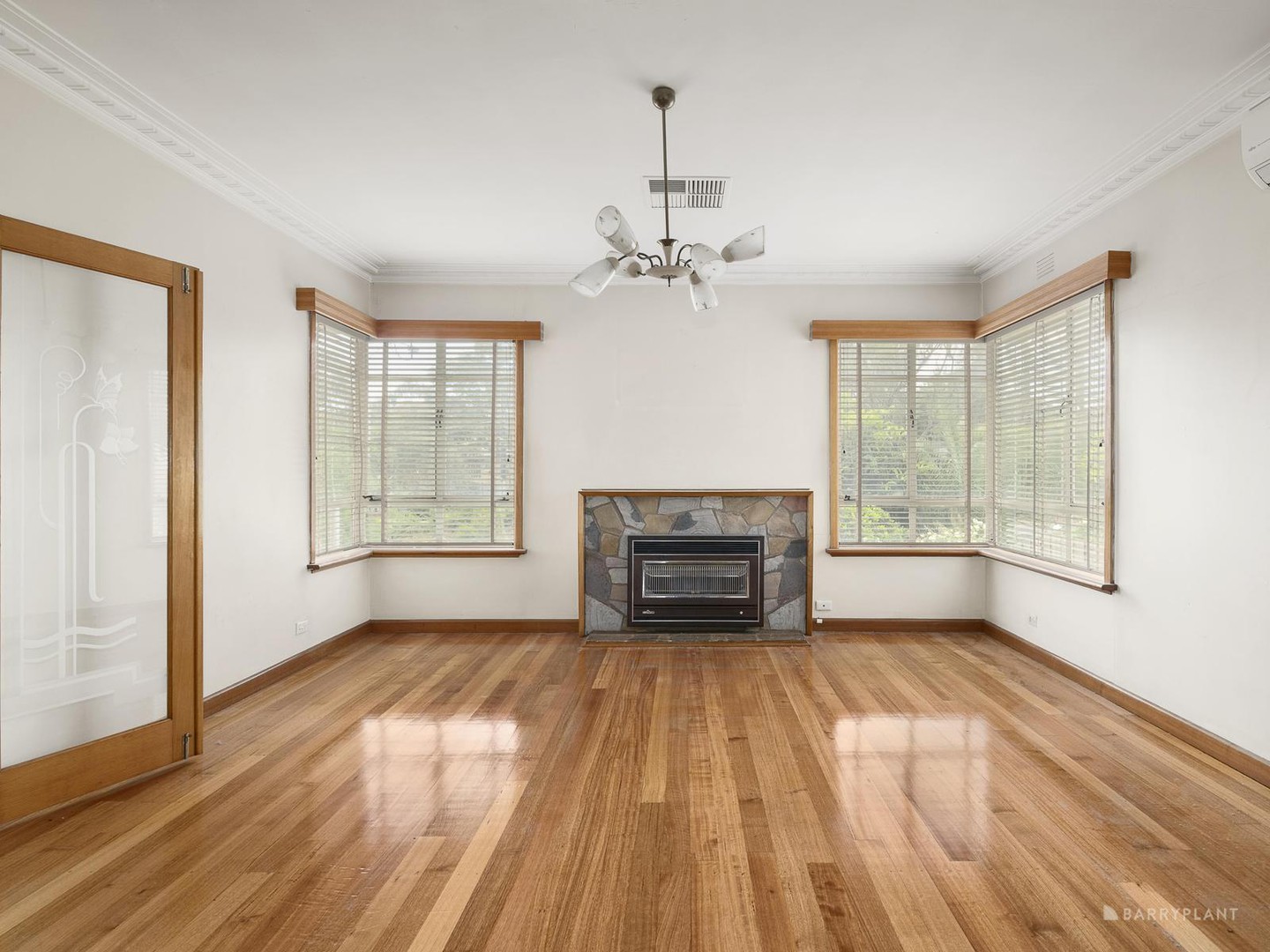 408 Lower Plenty Road, Viewbank, VIC 3084 - Thumbnail 2 - 26/10/2023