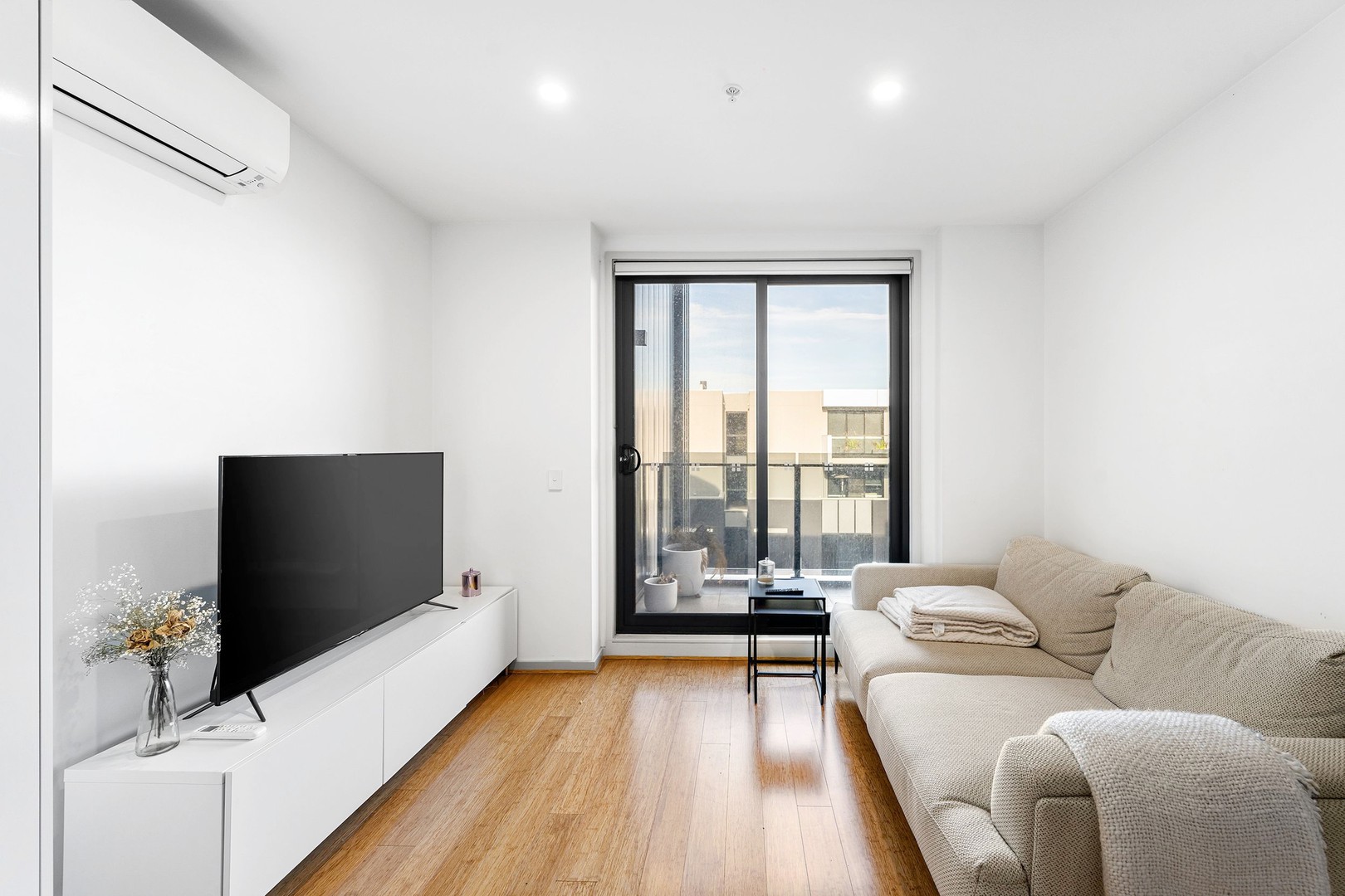 409/316 Pascoe Vale Road, Essendon, VIC 3040, Essendon - Thumbnail 3