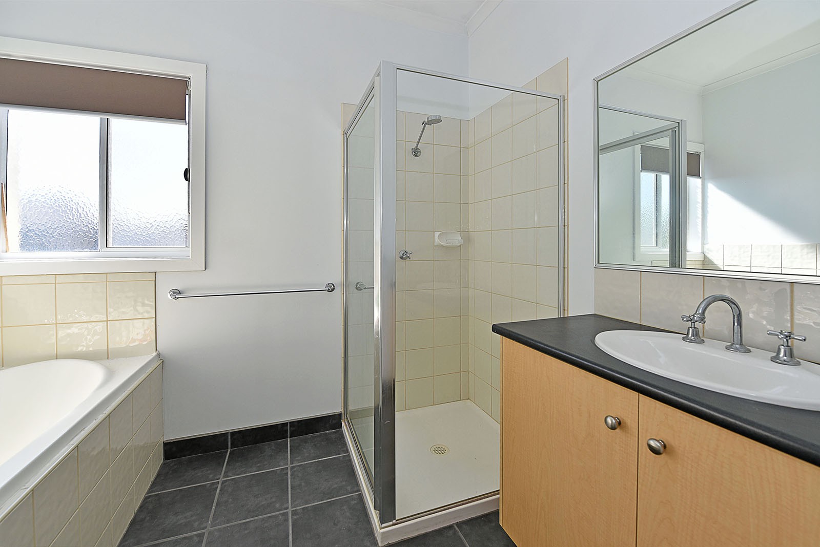 41 Balerno  Circle, Gowanbrae, VIC 3043, Gowanbrae - Thumbnail 4