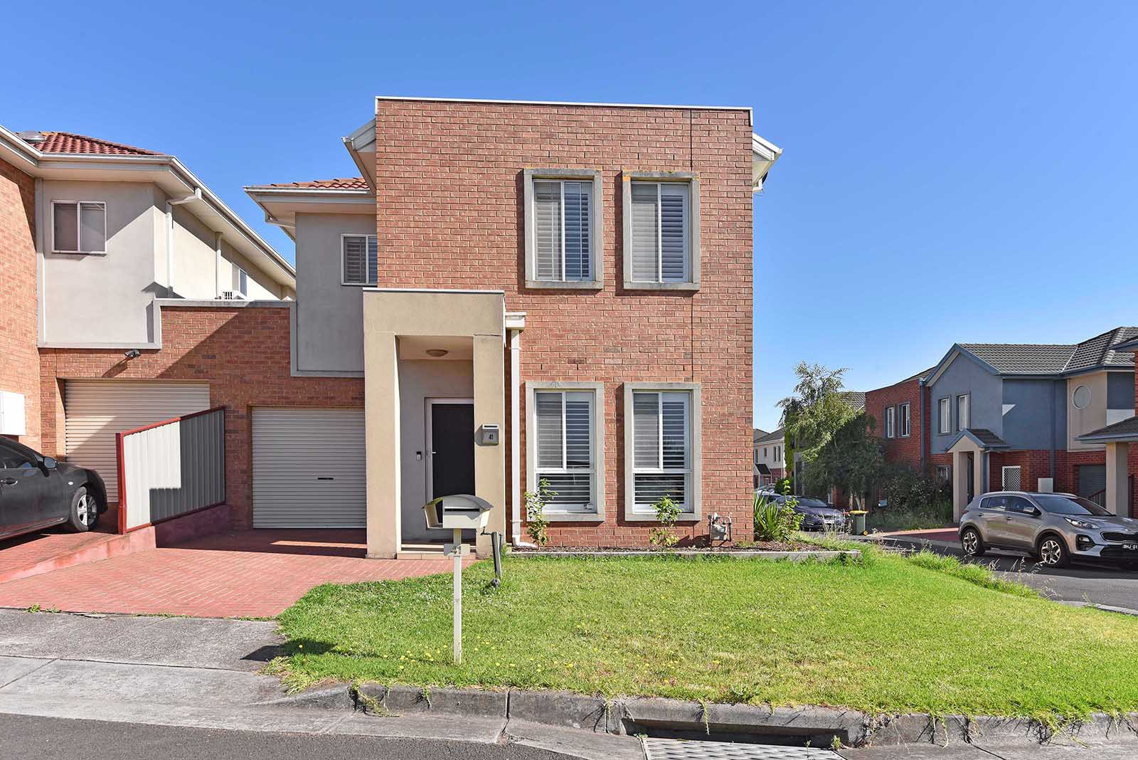 41 Balerno  Circle, Gowanbrae, VIC 3043, Gowanbrae - Thumbnail 6