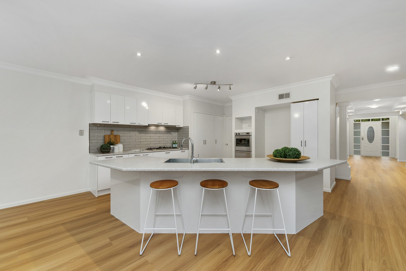 41 Botanic Drive, Hillside, VIC 3037, Hillside - Thumbnail 5