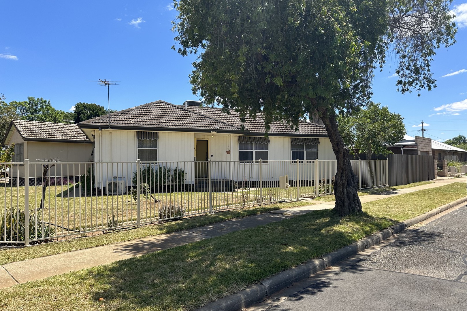 41 Brian Crescent, Mildura, VIC 3500, Mildura - Thumbnail 2