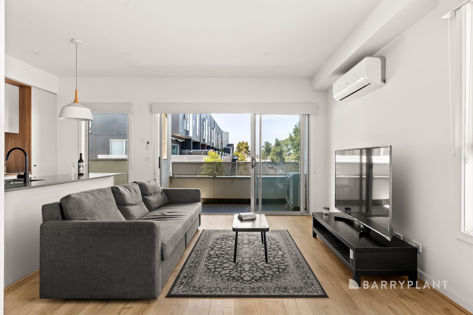 41 Cameo Crescent, South Morang, VIC 3752 - Thumbnail 2 - 18/02/2026