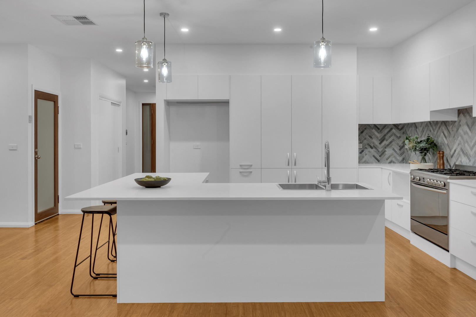 41 Cascade Terrace, Craigieburn, VIC 3064, Craigieburn - Thumbnail 7