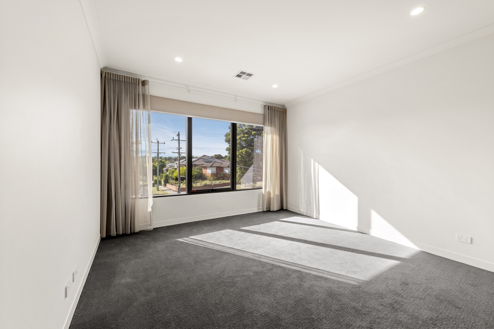 41 Dehnert Street, Doncaster East, VIC 3109, Doncaster East - Thumbnail 4