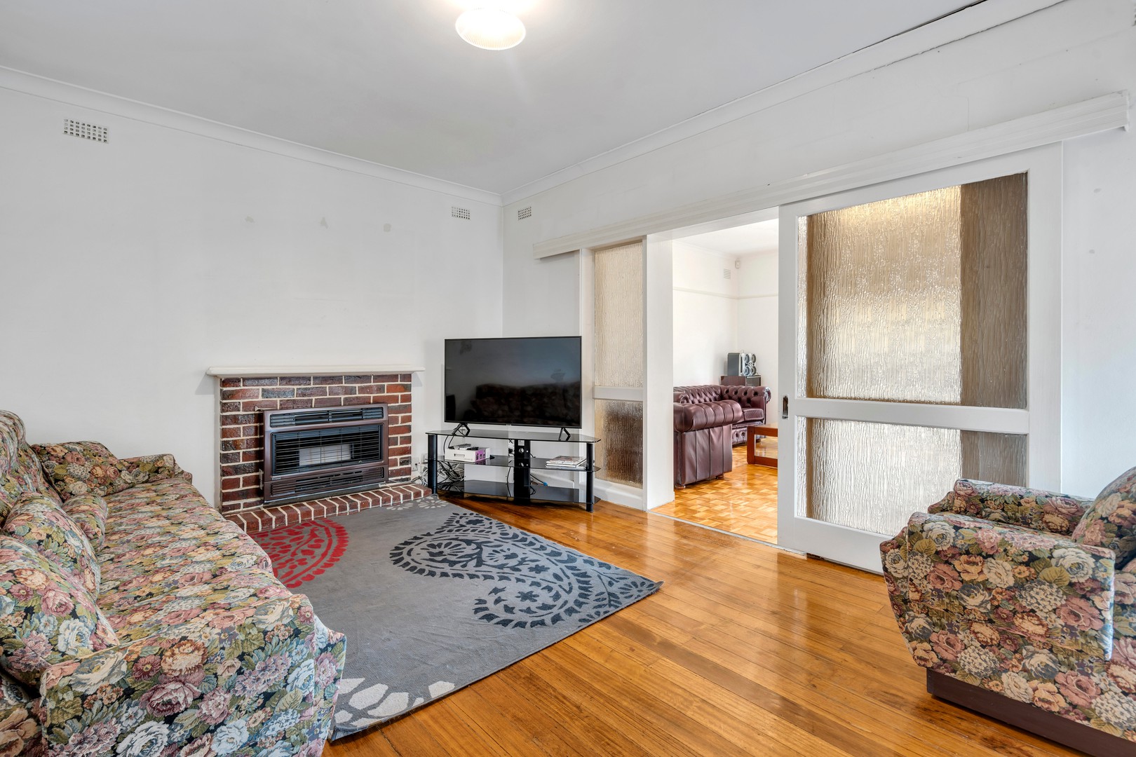 41 Dunlop Avenue, Ascot Vale, VIC 3032 - Thumbnail 2 - 04/07/2025