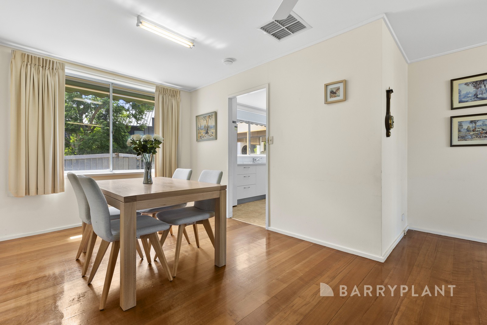 41 Essex Road, Mount Waverley, VIC 3149, Mount Waverley - Thumbnail 3