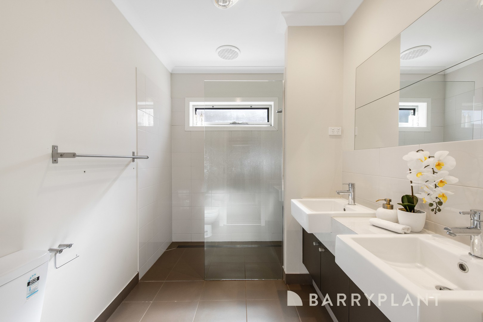 41 Finsbury Crescent, Manor Lakes, VIC 3024, Manor Lakes - Thumbnail 3