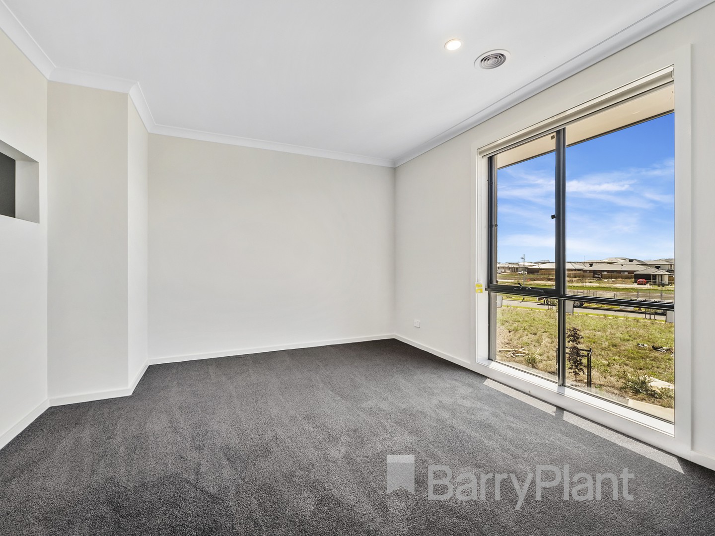 41  Gathering Grove, Tarneit, VIC 3029, Tarneit - Thumbnail 2