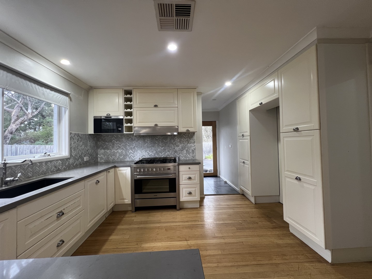 41 Hazelwood Rd, Boronia, VIC 3155 - Thumbnail 2 - 11/07/2025