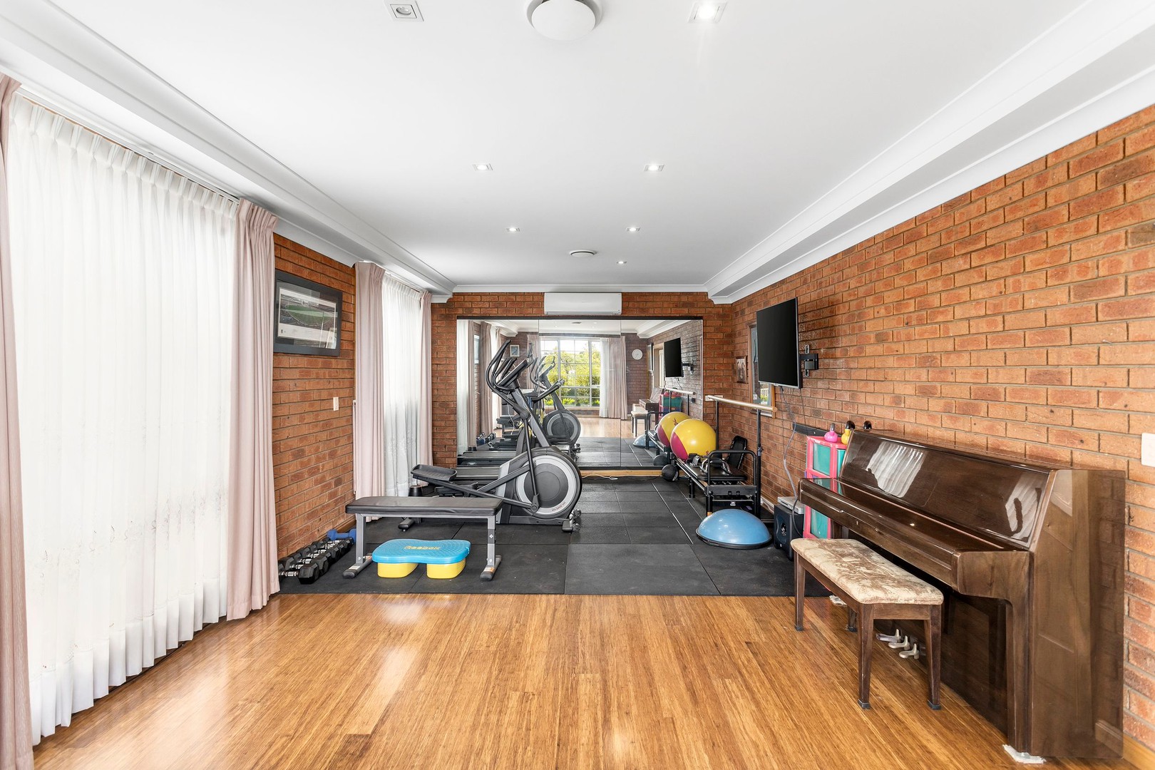 41 Hilbert Road, Airport West, VIC 3042, Airport West - Thumbnail 5