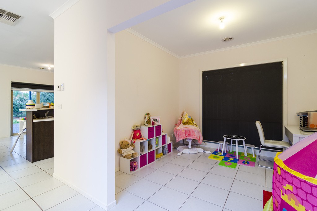 41 Hollington Crescent, Point Cook, VIC 3030, Point Cook - Thumbnail 7