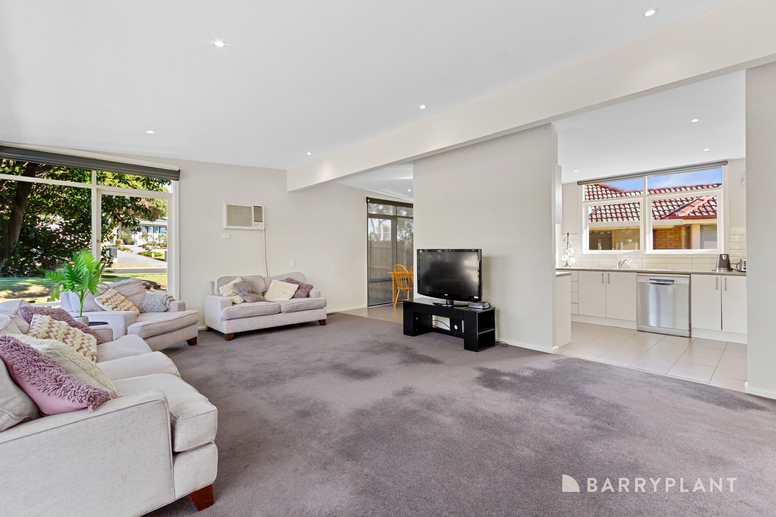 41 Johnson Drive, Ferntree Gully, VIC 3156, Ferntree Gully - Thumbnail 3