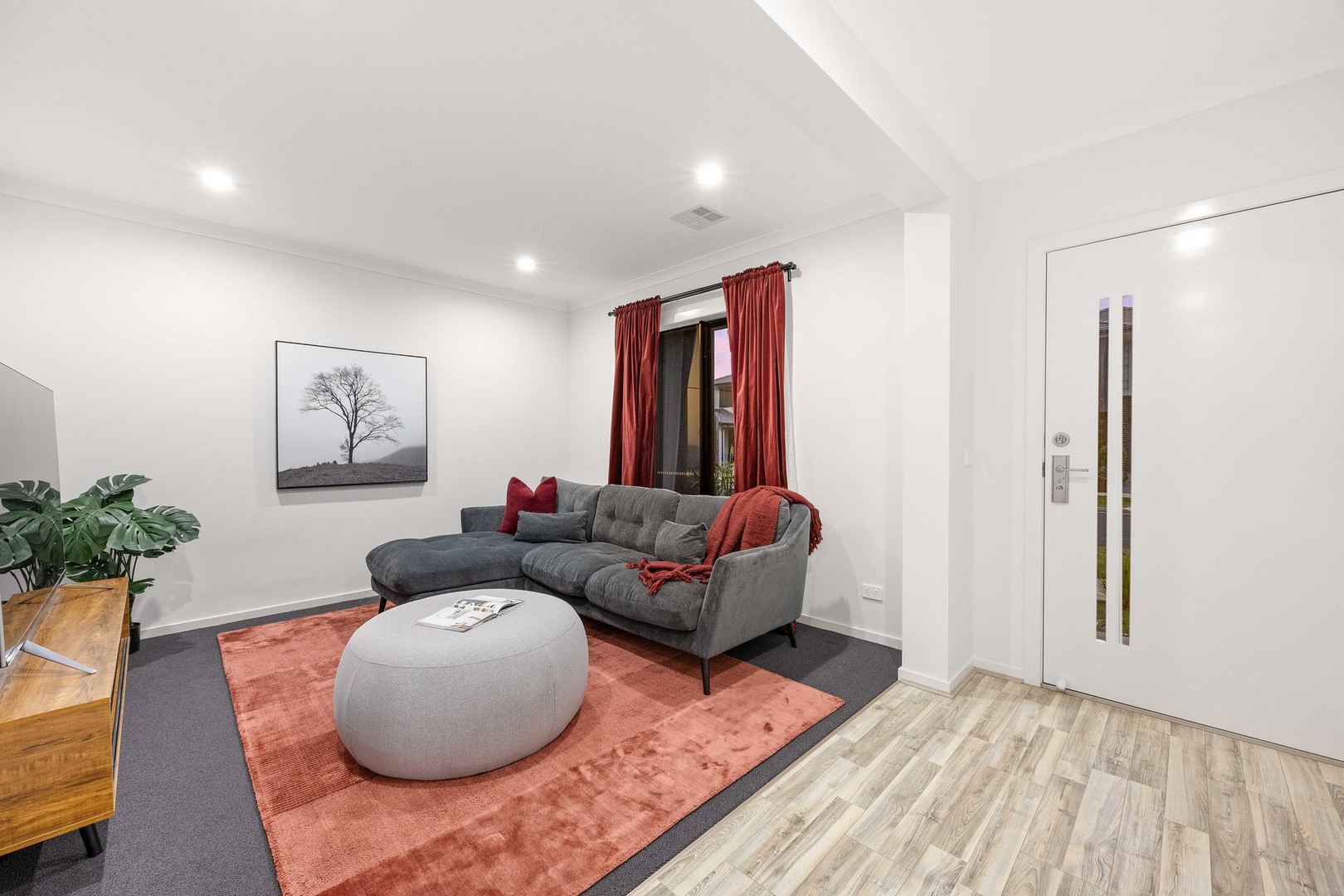 41 Journey Drive, Fraser Rise, VIC 3336 - Thumbnail 2 - 19/02/2025