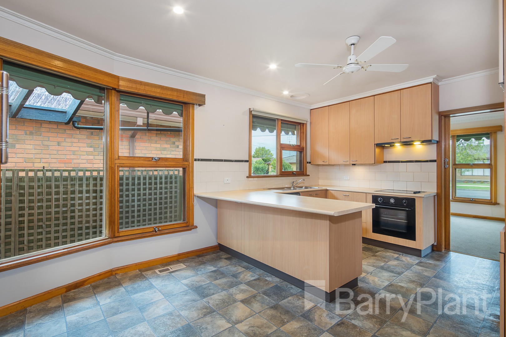 41 Lake Street, Wendouree, VIC 3355, Wendouree - Thumbnail 6