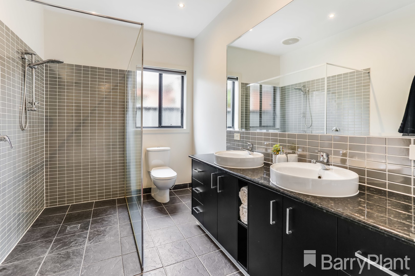 41 Lindsay GardensPoint Cook, VIC 3030, Point Cook - Thumbnail 6