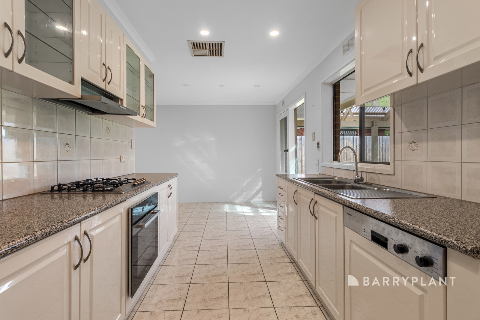 41 Linsley Way, Wantirna, VIC 3152 - Thumbnail 2 - 20/10/2026