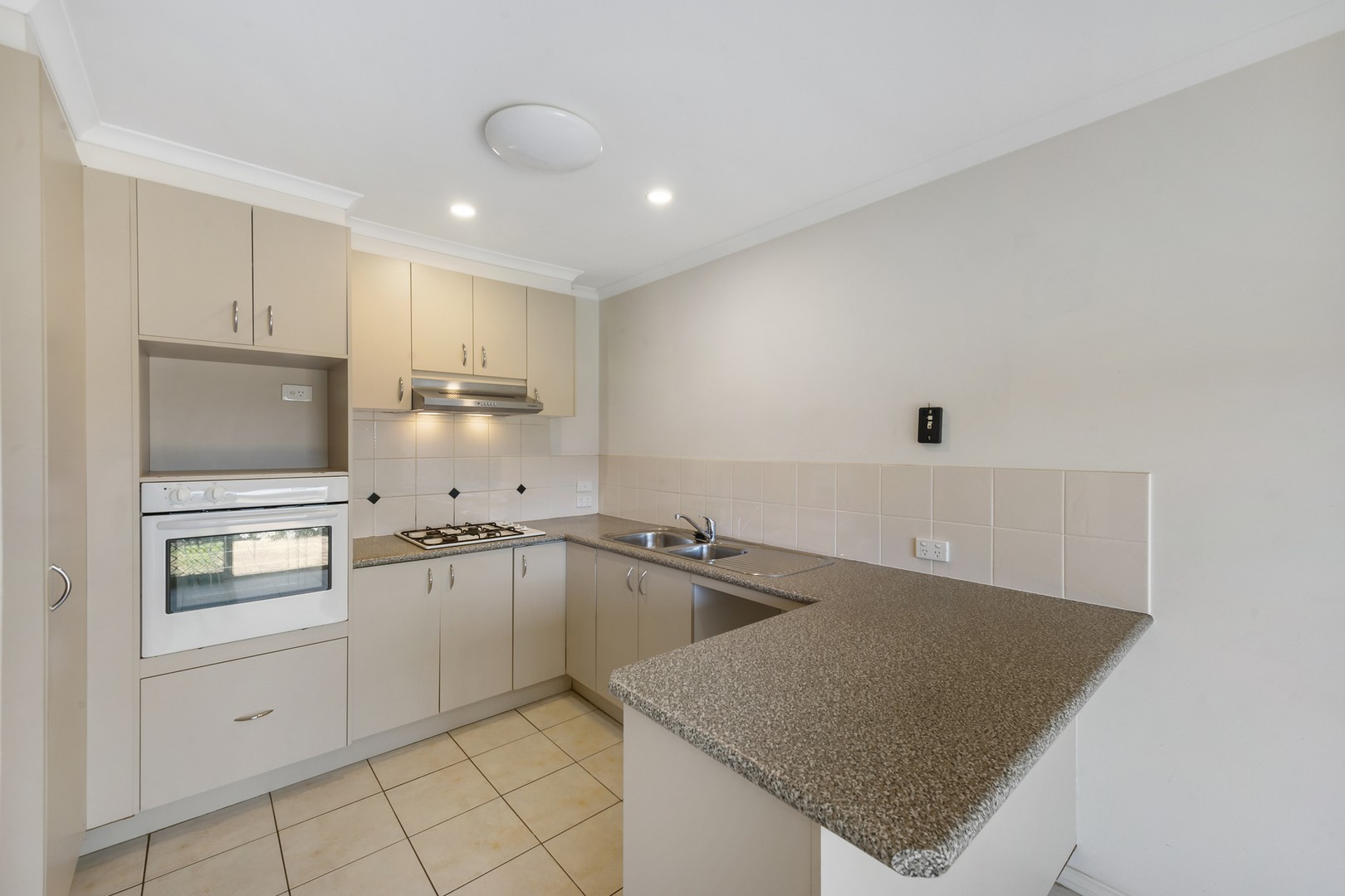 41 Mathisen Terrace, Hillside, VIC 3037, Hillside - Thumbnail 5