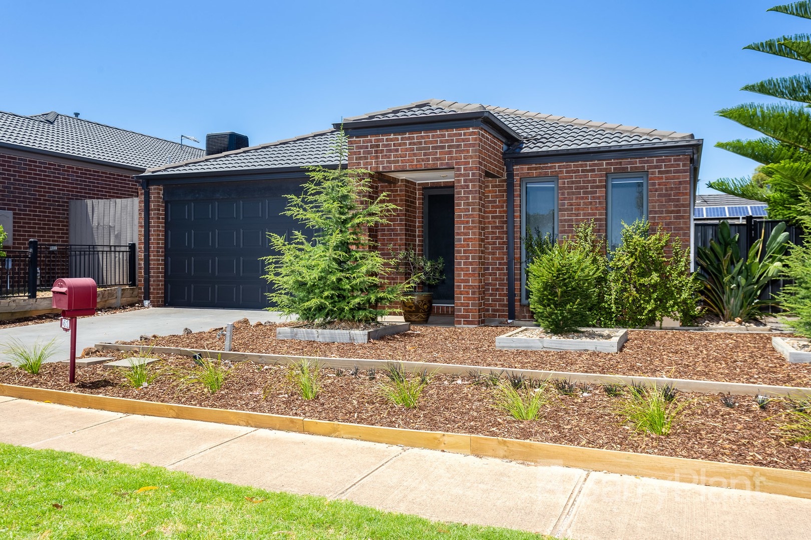 41 Nossal Drive, Point Cook, VIC 3030, Point Cook - Thumbnail 2