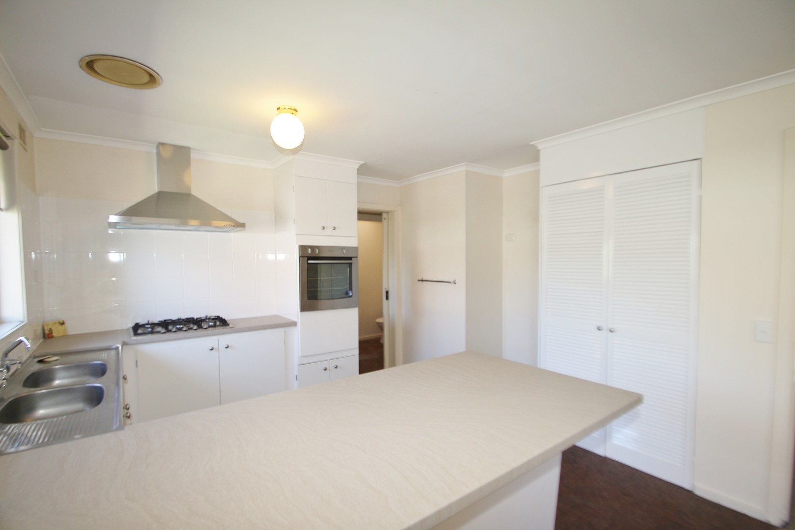 41 Oban Road, Ringwood North, VIC 3134 For Rent