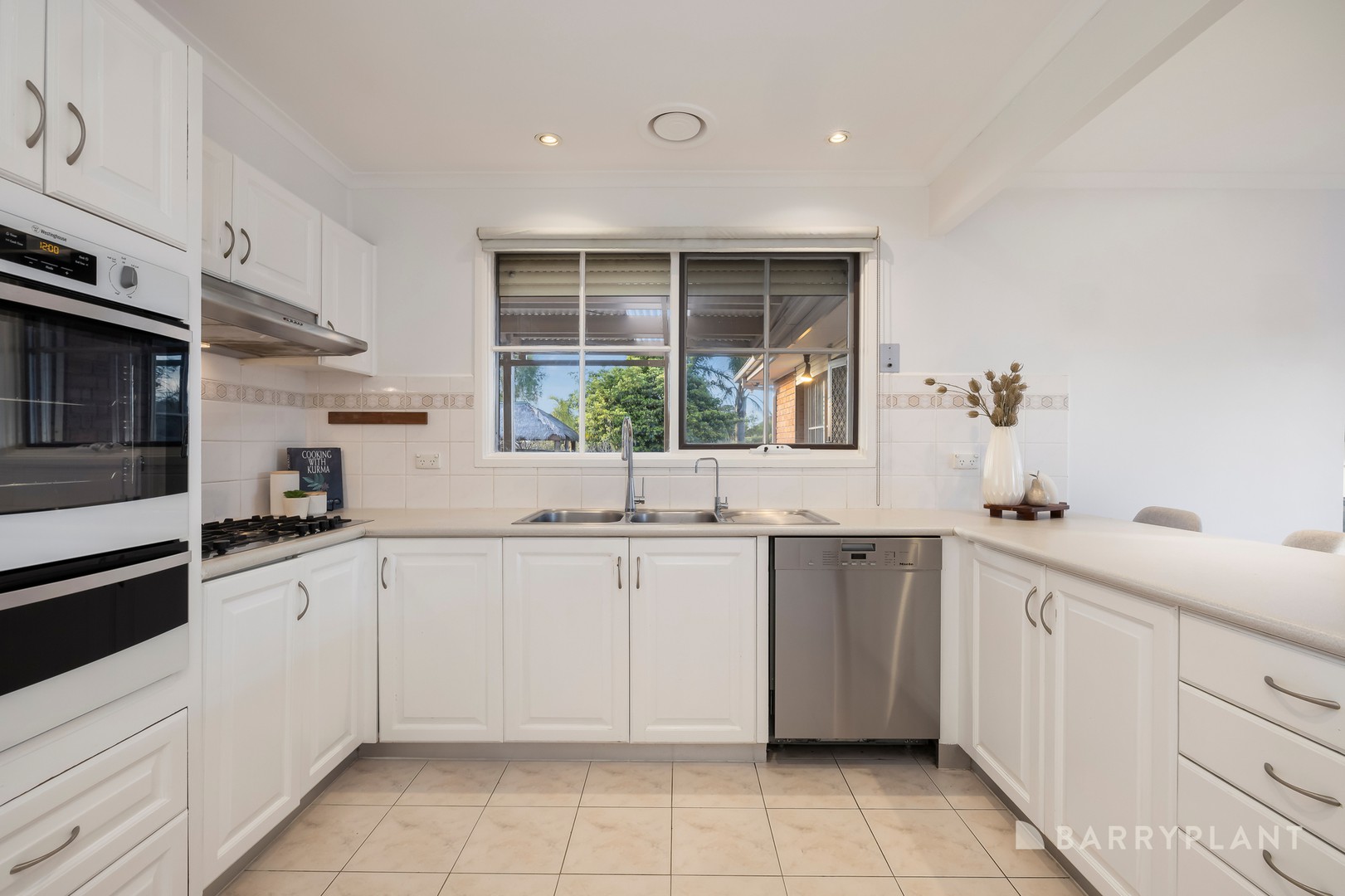 41 Pine Hill Drive, Doncaster East, VIC 3109, Doncaster East - Thumbnail 3