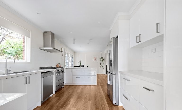 41 Powlett StreetSunbury, VIC 3429  - Leased, Sunbury - Thumbnail 3