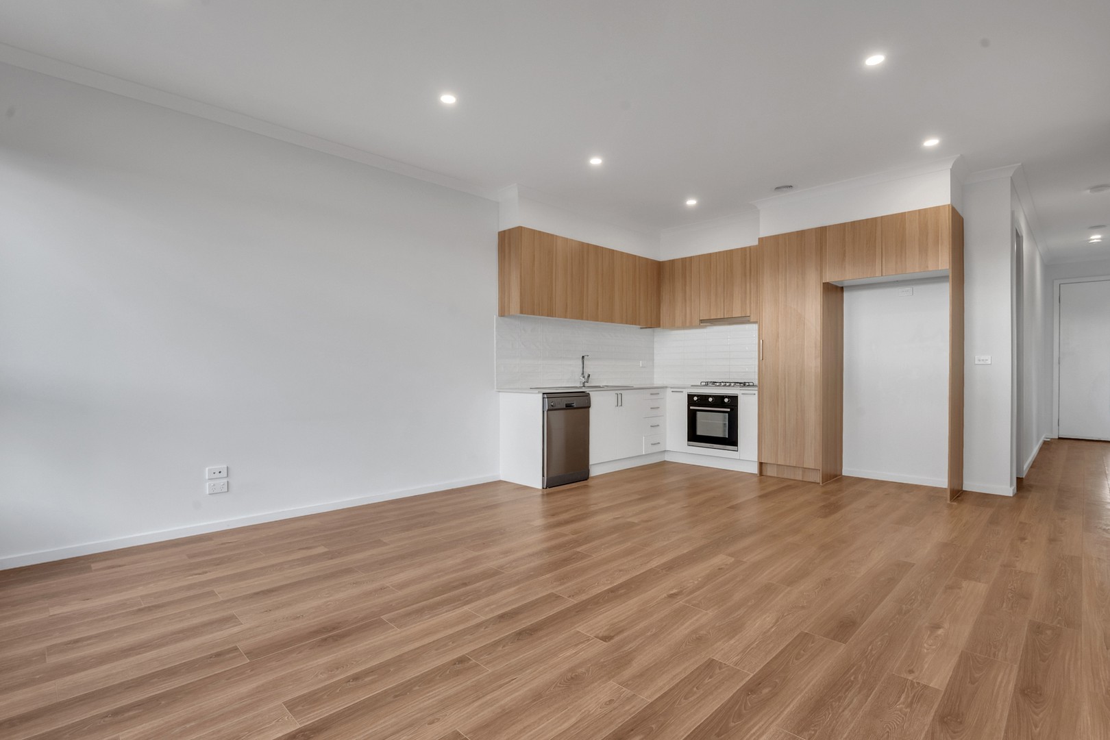 41 Rochford Drive, Donnybrook, VIC 3064, Donnybrook - Thumbnail 3