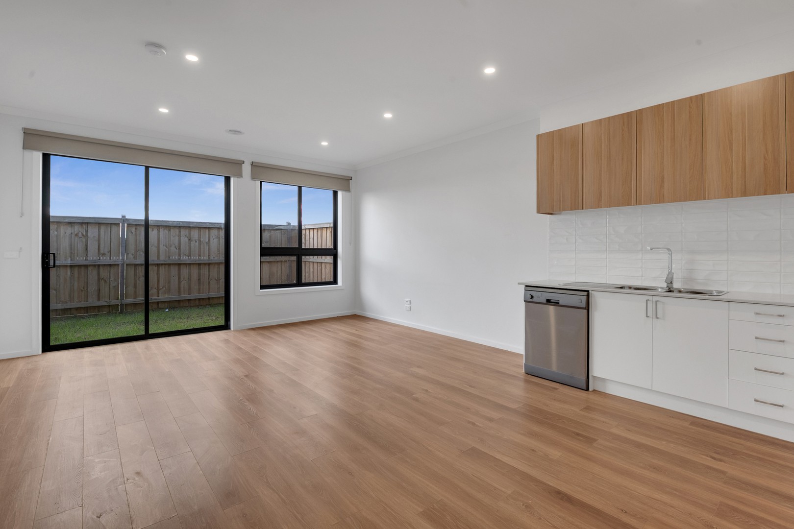 41 Rochford Drive, Donnybrook, VIC 3064, Donnybrook - Thumbnail 4