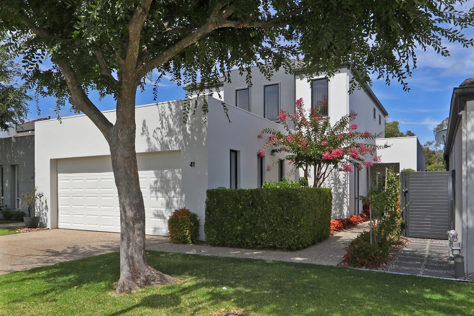 41 Sovereign Manors Crescent, Rowville, VIC 3178, Rowville - Thumbnail 2
