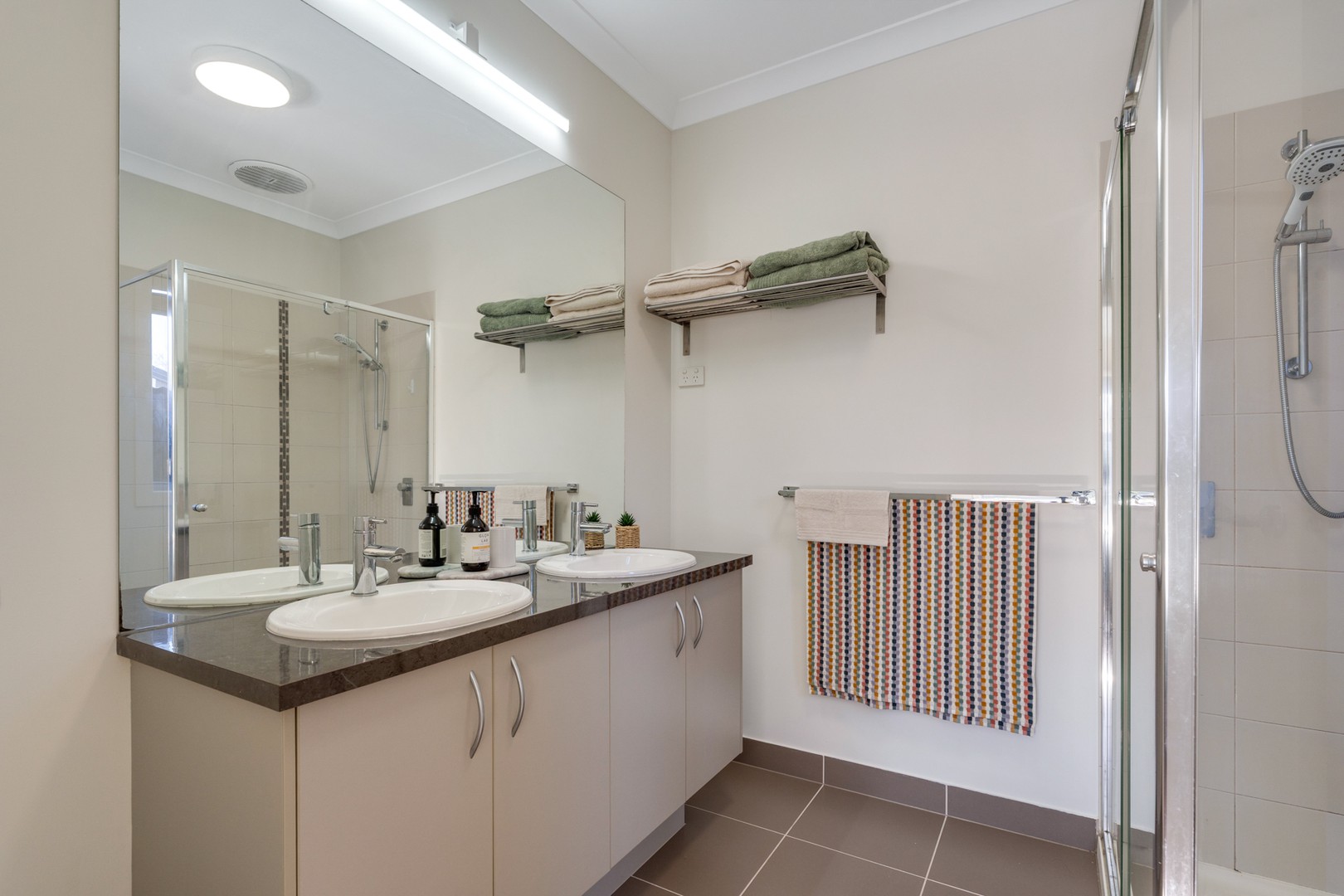 41 Thorngrove Avenue, Craigieburn, VIC 3064, Craigieburn - Thumbnail 8