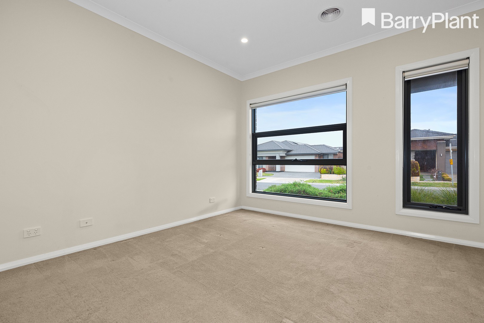 41 Trainers Way, Clyde North, VIC 3978, Clyde North - Thumbnail 4