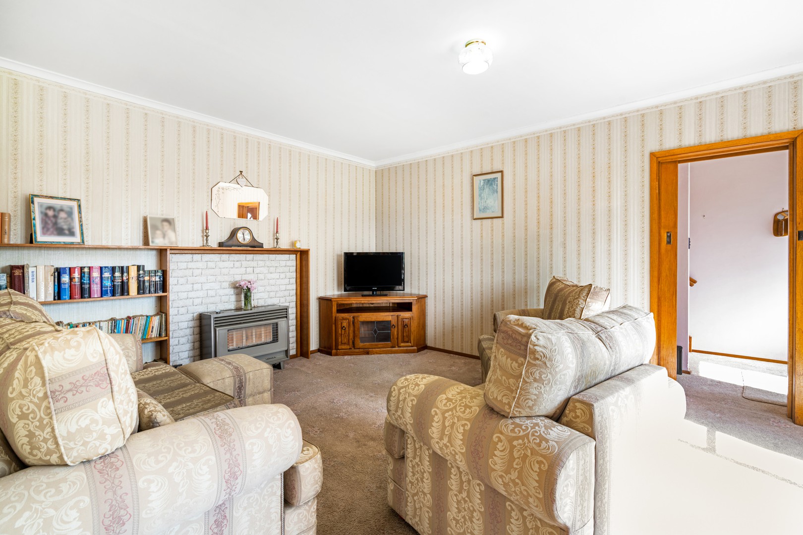 41 Vermont Avenue, Corio, VIC 3214, Corio - Thumbnail 2