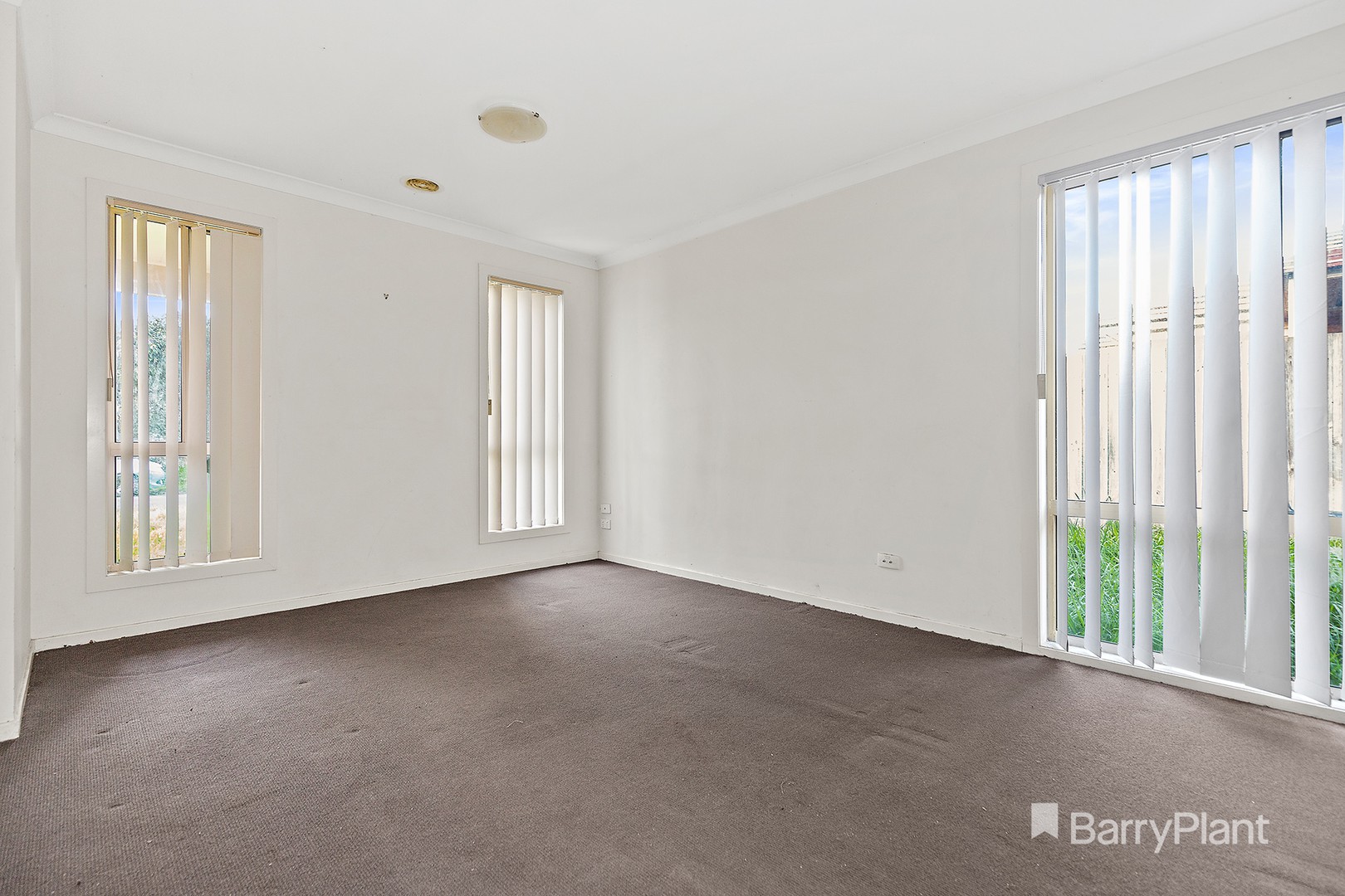 41 Wakenshaw Crescent, Pakenham, VIC 3810, Pakenham - Thumbnail 5