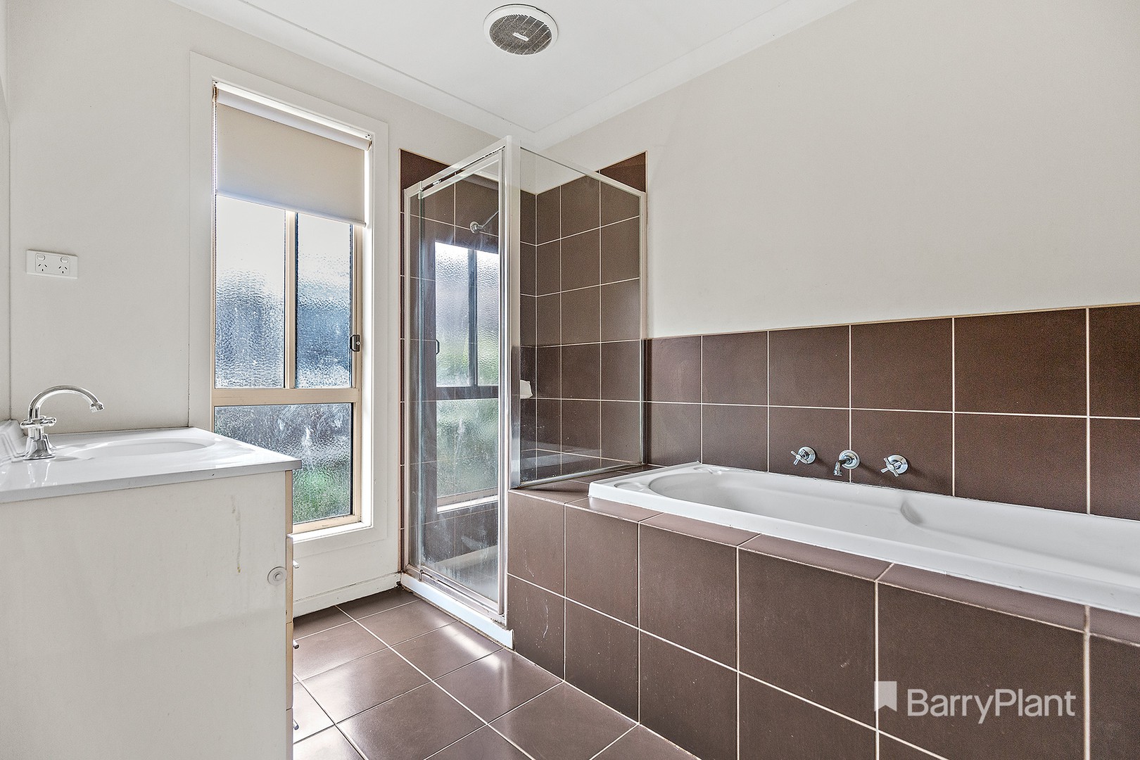 41 Wakenshaw Crescent, Pakenham, VIC 3810, Pakenham - Thumbnail 6