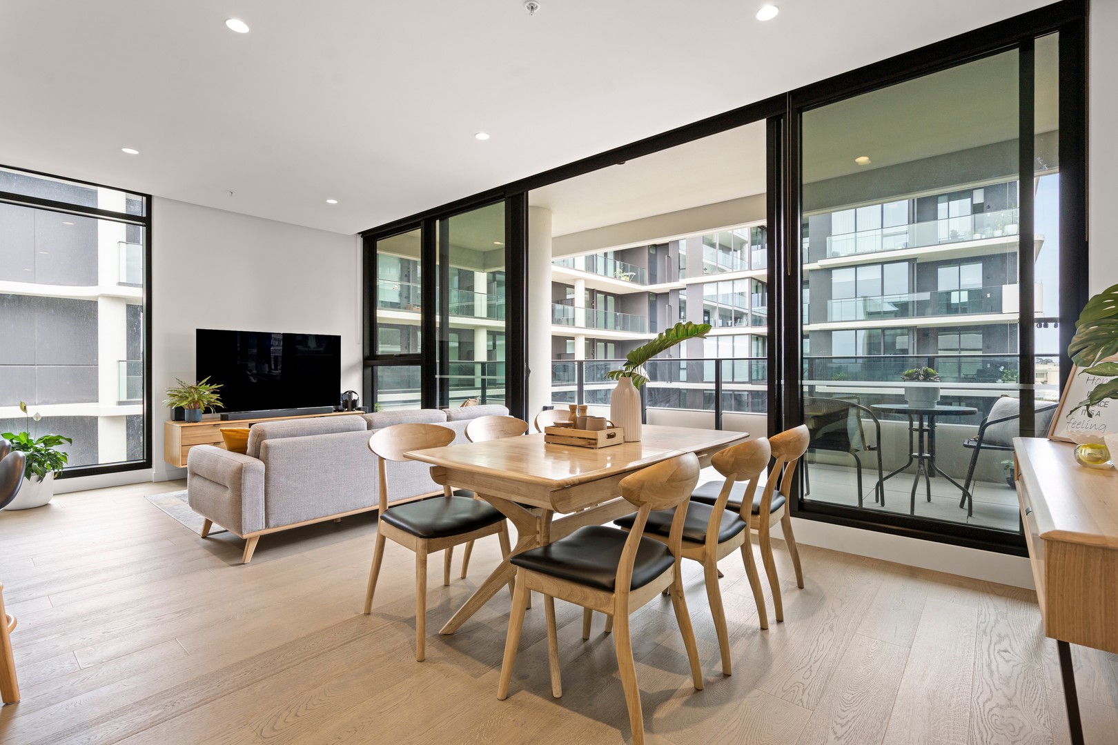 410/32 Thomas Street, Moonee Ponds, VIC 3039 - Thumbnail 2 - 17/12/2025