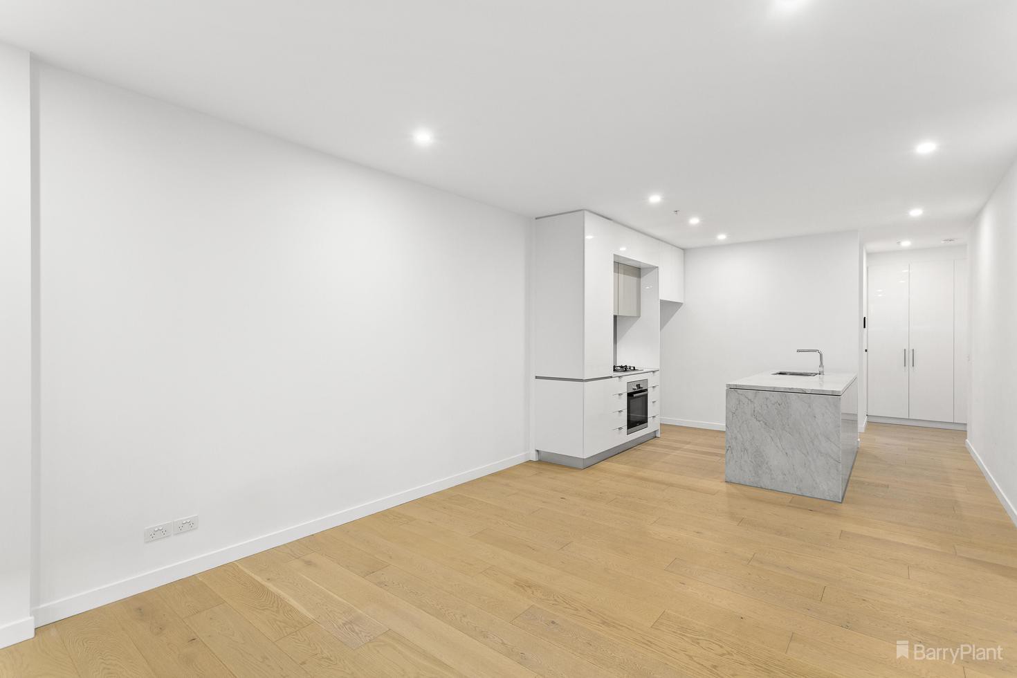 412/5 Sovereign Point Court, Doncaster, VIC 3108, Doncaster - Thumbnail 5