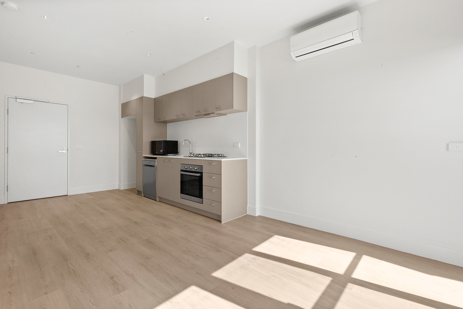418/16 Clyde Street Mall, Frankston, VIC 3199, Frankston - Thumbnail 4