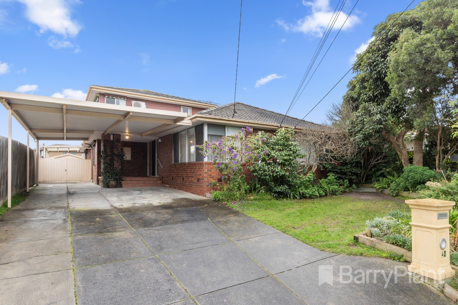 42 Aberdeen Drive, Dandenong North, VIC 3175 - Thumbnail 2 - 12/07/2023